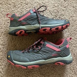 Keen Hiking Shoes